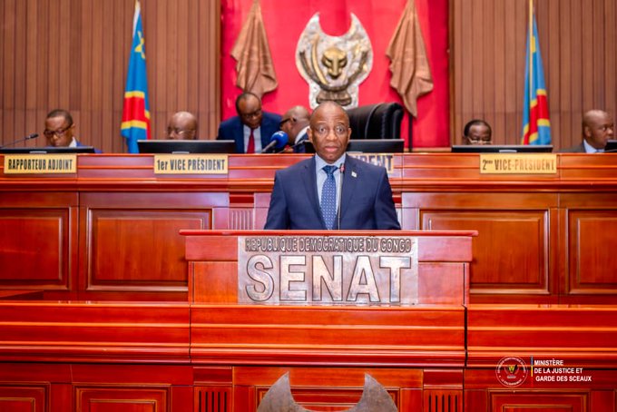RDC : Le Parlement autorise la prorogation de l’état de siège au Nord-Kivu et en Ituri pour restaurer la paix