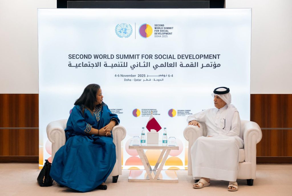 Renforcement des liens diplomatiques : Le ministre qatari des Affaires étrangères rencontre son homologue congolais à Doha
