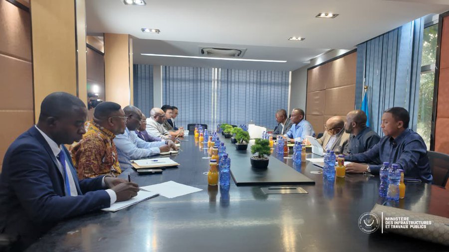 Kinshasa : Le ministre John Banza Lunda exige des actions immédiates après les inondations dans la partie Est de la capitale