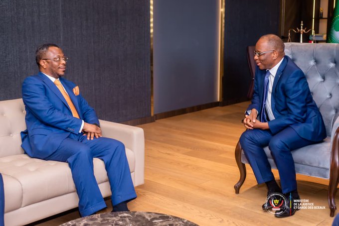 « Justice en RDC : Le Ministre Guillaume Ngefa reçoit le nouveau Bâtonnier de Kinshasa/Gombe pour renforcer la lutte contre l’injustice et la corruption »