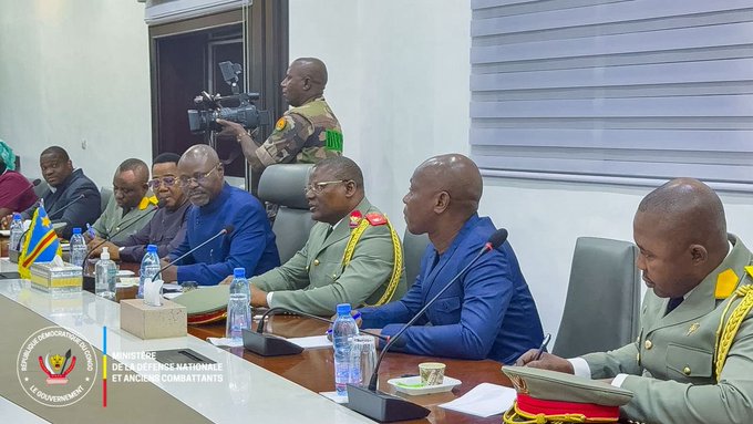 « Le Vice-Premier Ministre de la Défense Nationale multiplie les contacts au BAMEX-2025 pour renforcer la coopération militaire africaine »