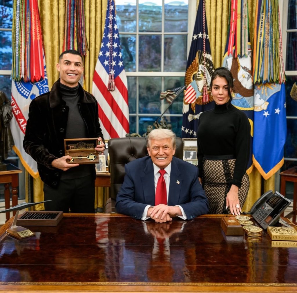 Cristiano Ronaldo à la Maison Blanche : un message inspirant aux jeunes générations après sa rencontre avec Donald Trump