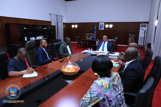 Dialogue constructif à l’Assemblée nationale : Aimé Boji rencontre les syndicats de l’administration