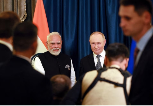 Poutine en Inde : Moscou cherche à relancer ses exportations d’énergie et de défense malgré les sanctions occidentales