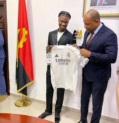 Eduardo Camavinga lance une académie de football et une école en Angola pour soutenir les jeunes