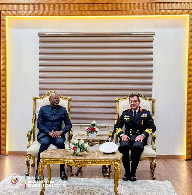 RDC–Égypte : Guy Kabombo au Caire pour renforcer la coopération militaire