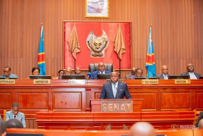 Redevabilité gouvernementale : Le VPM Shabani s’explique devant le Sénat sur la sécurité et la gouvernance