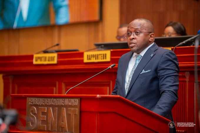 Carte d’identité nationale : Le VPM Shabani lève le voile devant le Sénat