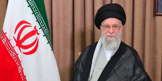 Donald Trump annonce la mort du guide suprême iranien Khamenei et promet la poursuite des frappes contre l’Iran