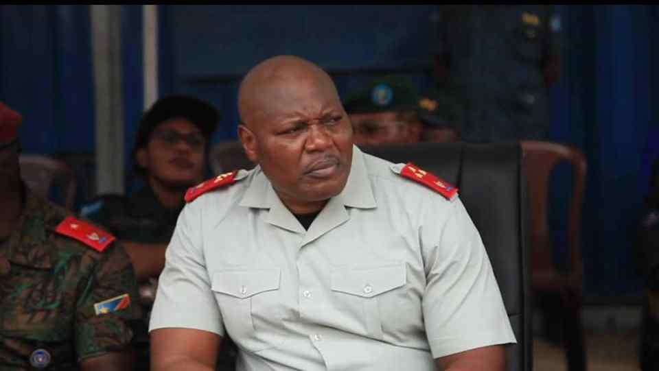 Le lieutenant-général Kasongo Kabwik chargé d’assainir la ville de Kinshasa