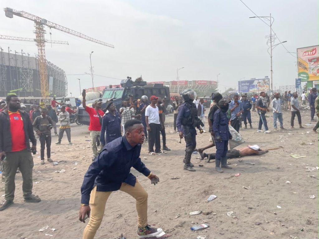 RDC : Martin Fayulu dénonce deux morts et plusieurs blessés lors de la répression d’un sit-in de l’opposition contre le changement de la Constitution