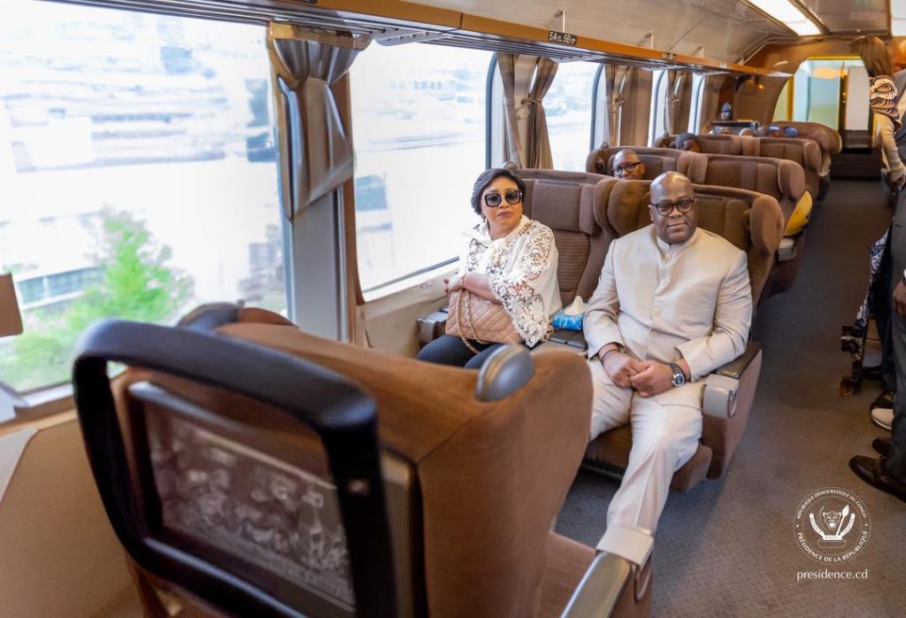 Kinshasa : Le Président Tshisekedi a relancé le train urbain après près de 15 ans d’arrêt
