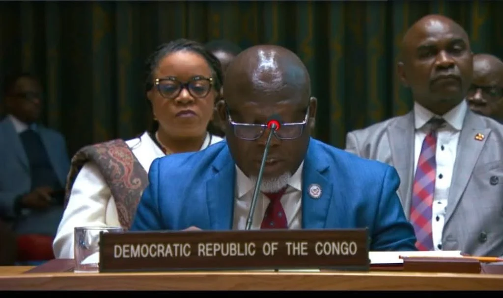 La RDC accuse le Rwanda d’une frappe de drone meurtrière à Pinga et réclame la suspension des Casques bleus rwandais