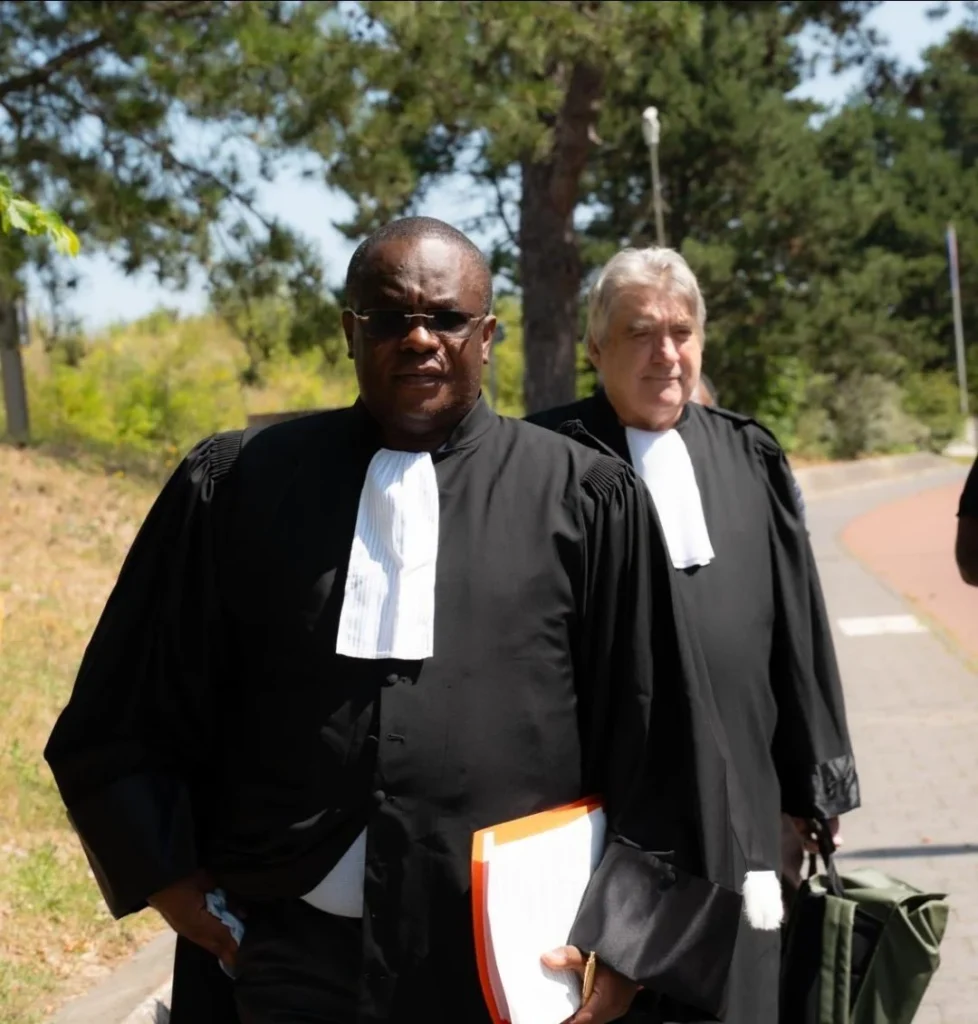 Perquisitions dans l’entourage de Félix Tshisekedi en Belgique : le collectif des plaignants congolais salue une avancée majeure dans son action judiciaire
