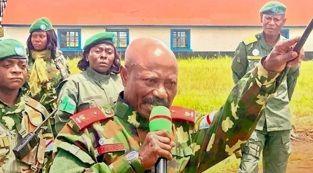 Lubumbashi : Eddy Kapend défie Joseph Kabila et ordonne un tour de vis sécuritaire dans les camps militaires
